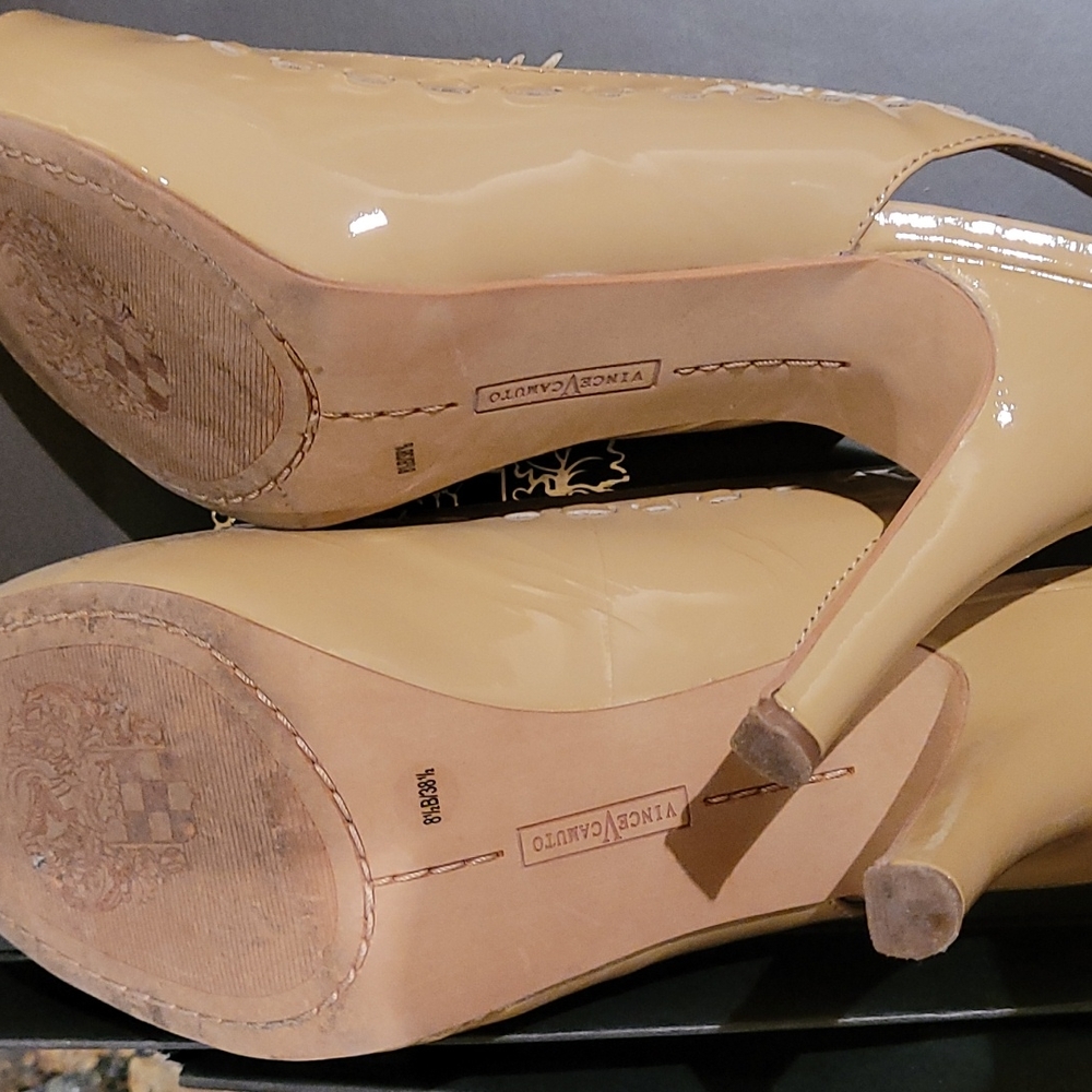 Shoes - Picture 5 of 5